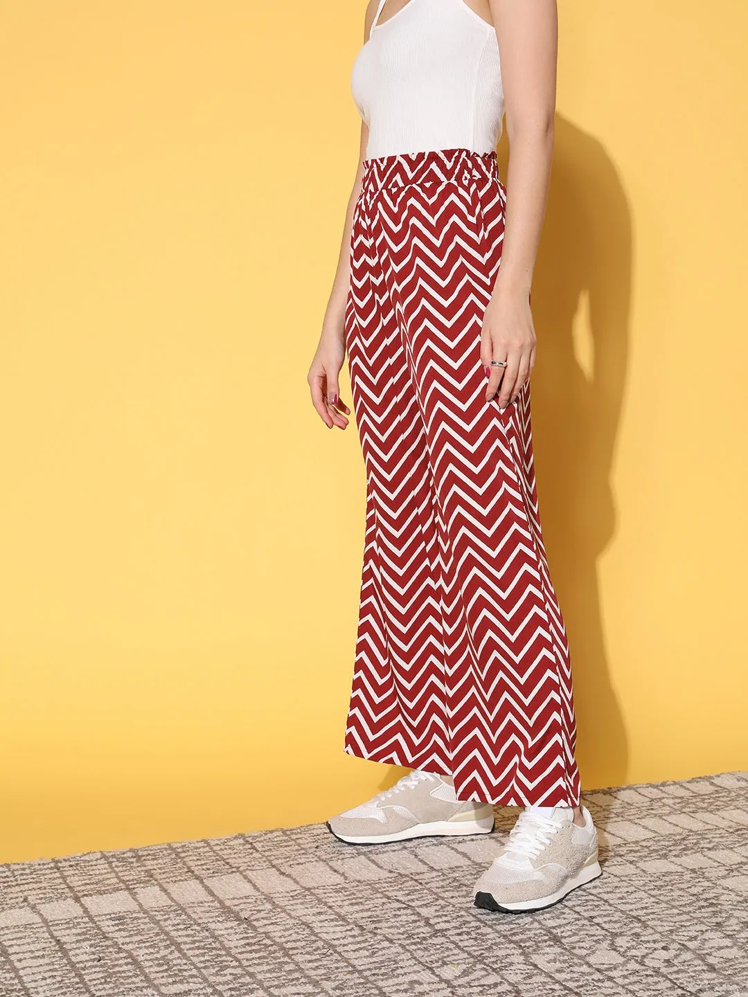 Berrylush Women Red & White Chevron Printed High-Rise Elastic Waist Pleated Trousers