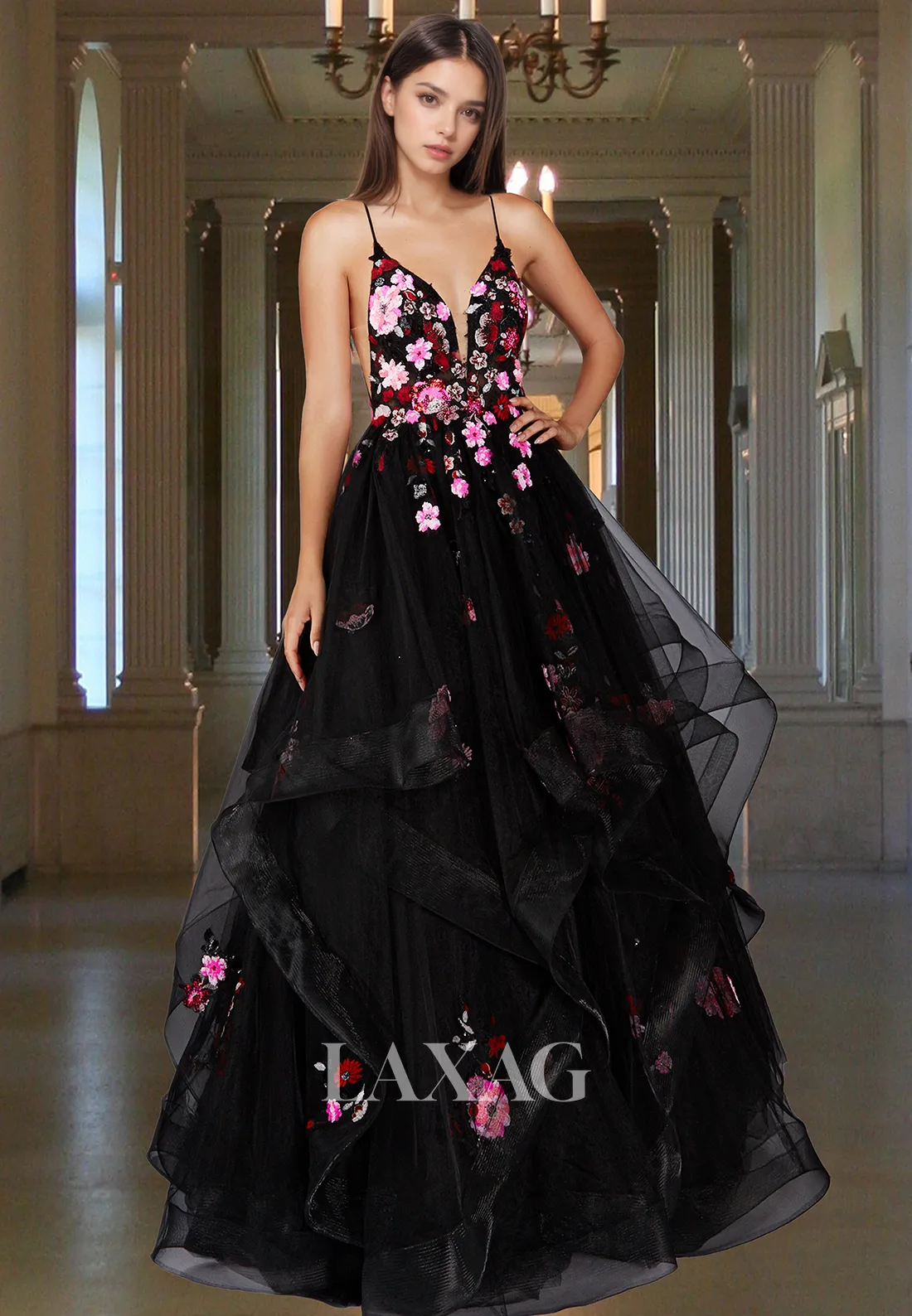 Deep V-Neck Spaghetti Straps Tiered A-Line Prom Dress Off-Shoulder Sleeveless Colorful Applique Evening Gowns